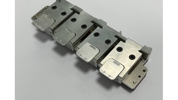 CNC加工中心怎么用車刀銑牙？